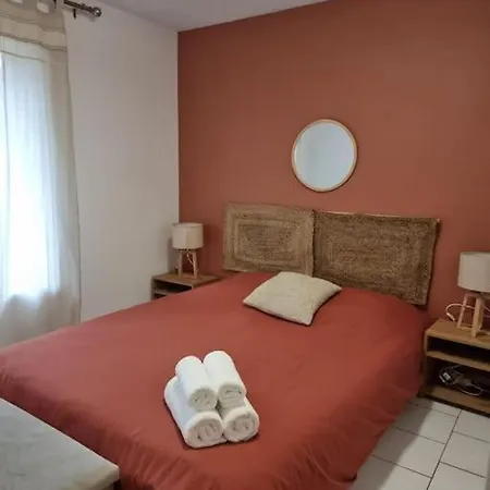 Apartment T2 Hyper Centre Renove + Parking, Proche Comedie *